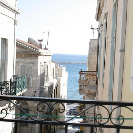 Ariadni Rooms & Apartments Ermoupoli Bagian luar foto