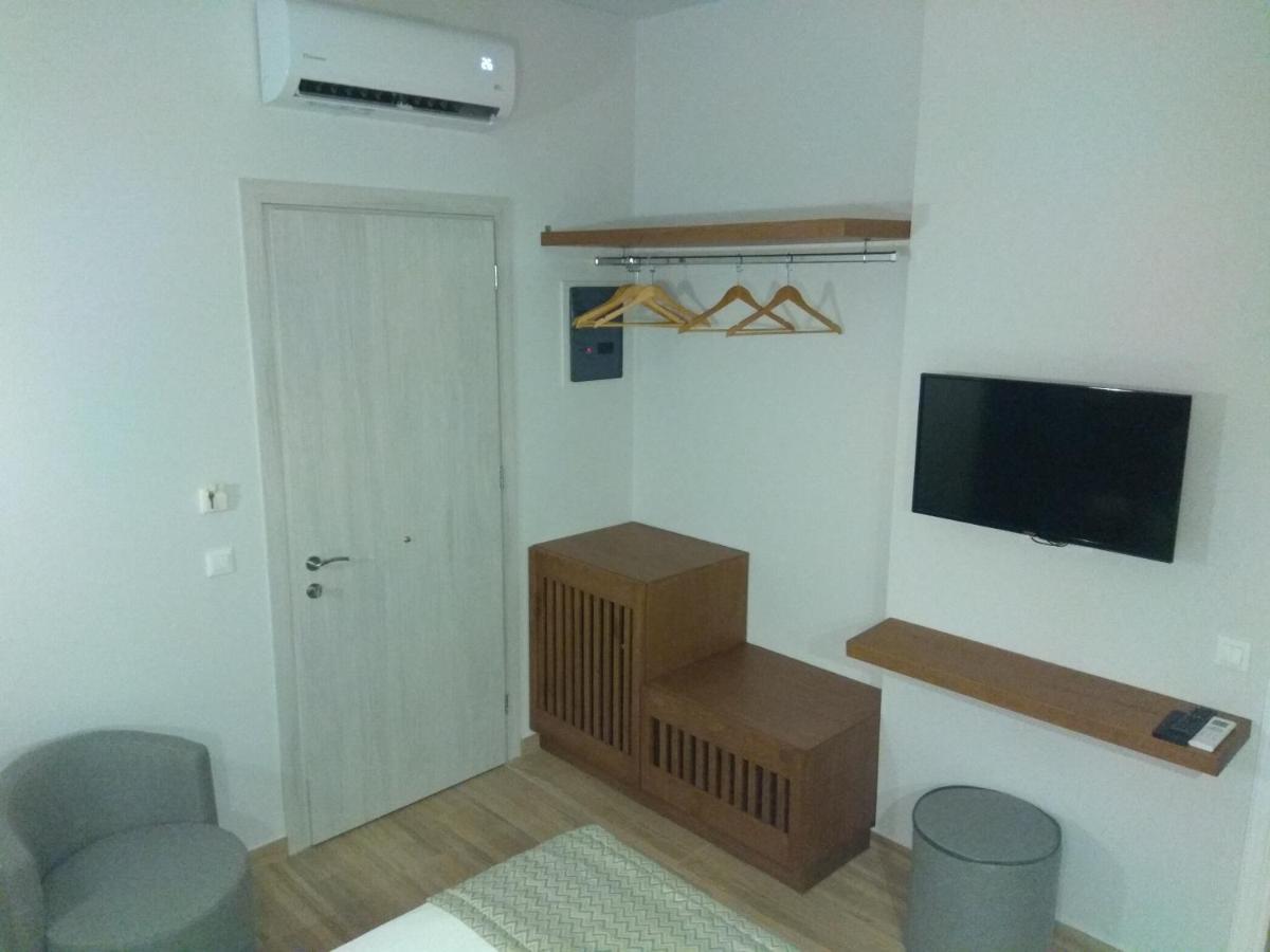Ariadni Rooms & Apartments Ermoupoli Bagian luar foto