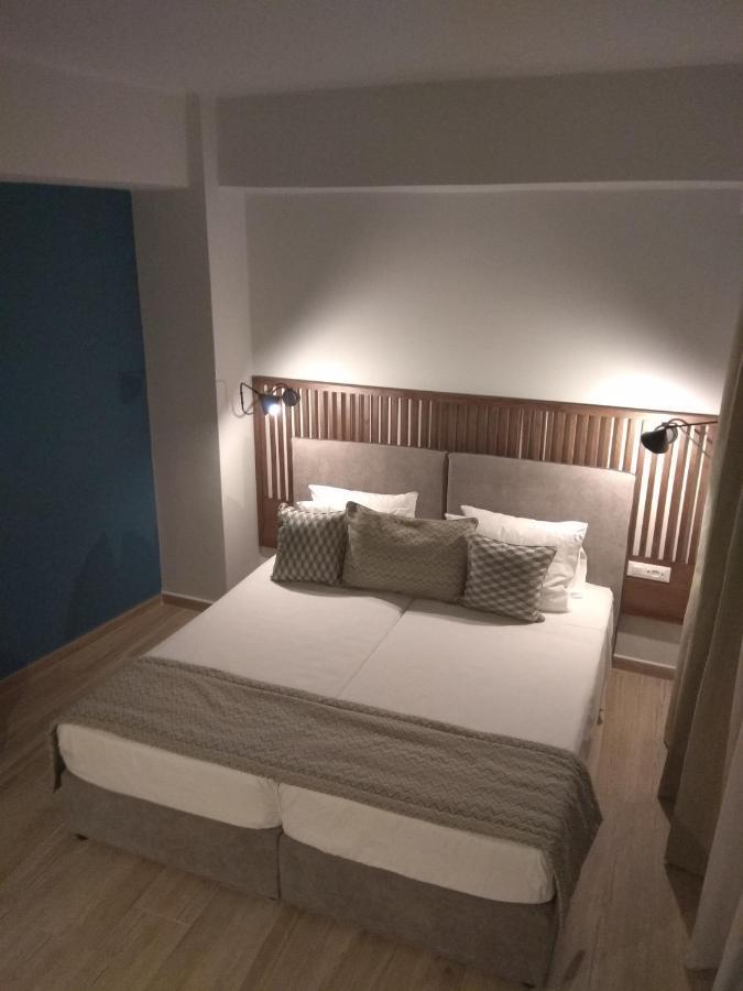 Ariadni Rooms & Apartments Ermoupoli Bagian luar foto