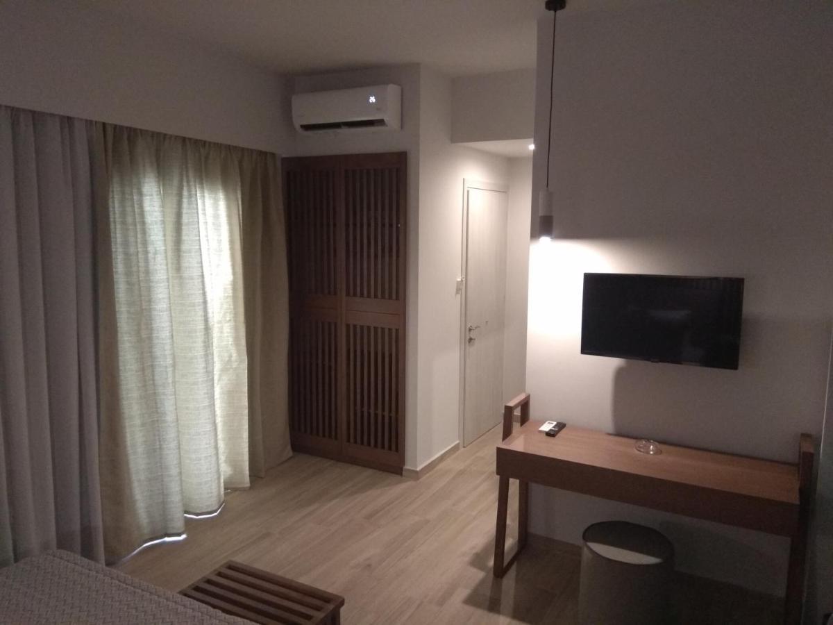 Ariadni Rooms & Apartments Ermoupoli Bagian luar foto