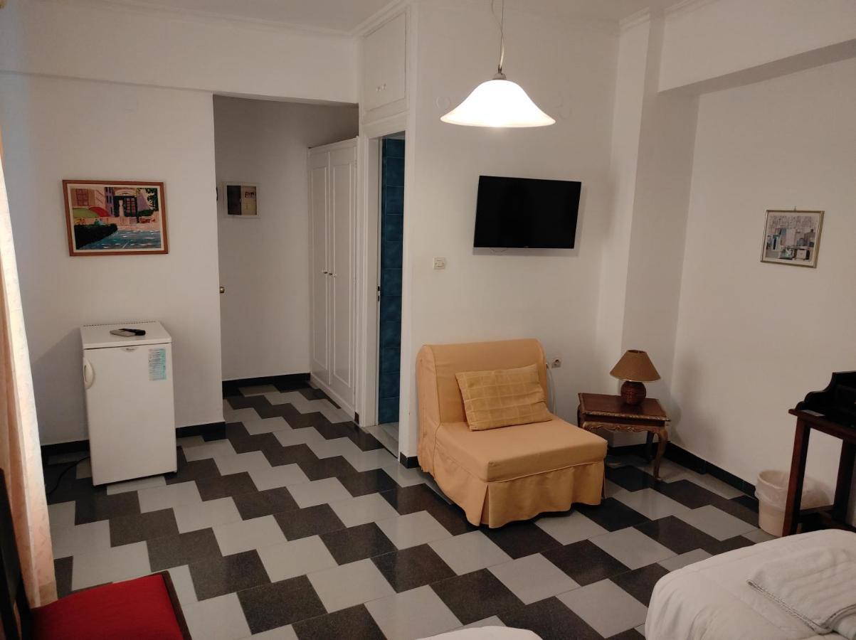 Ariadni Rooms & Apartments Ermoupoli Bagian luar foto