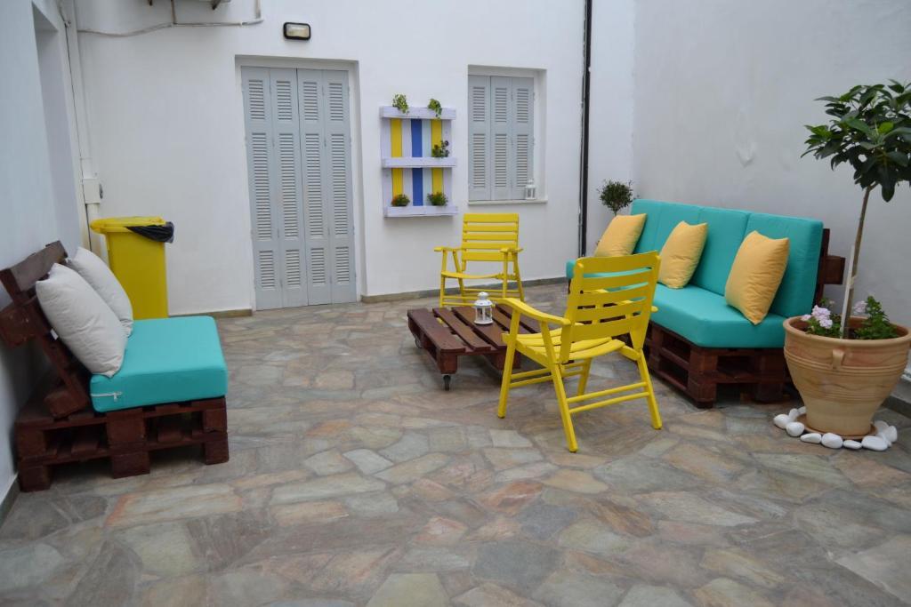Ariadni Rooms & Apartments Ermoupoli Bagian luar foto